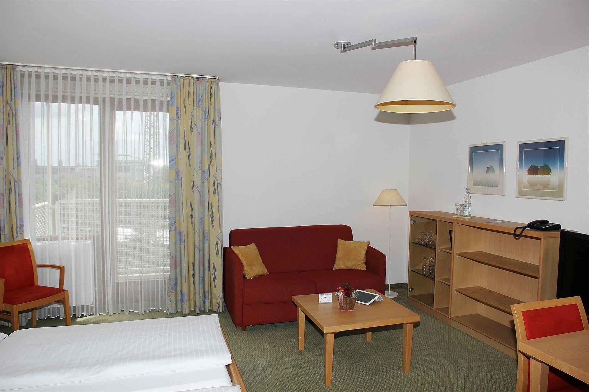 Hotel Gaestehaus Forum Am Westkreuz München Kültér fotó